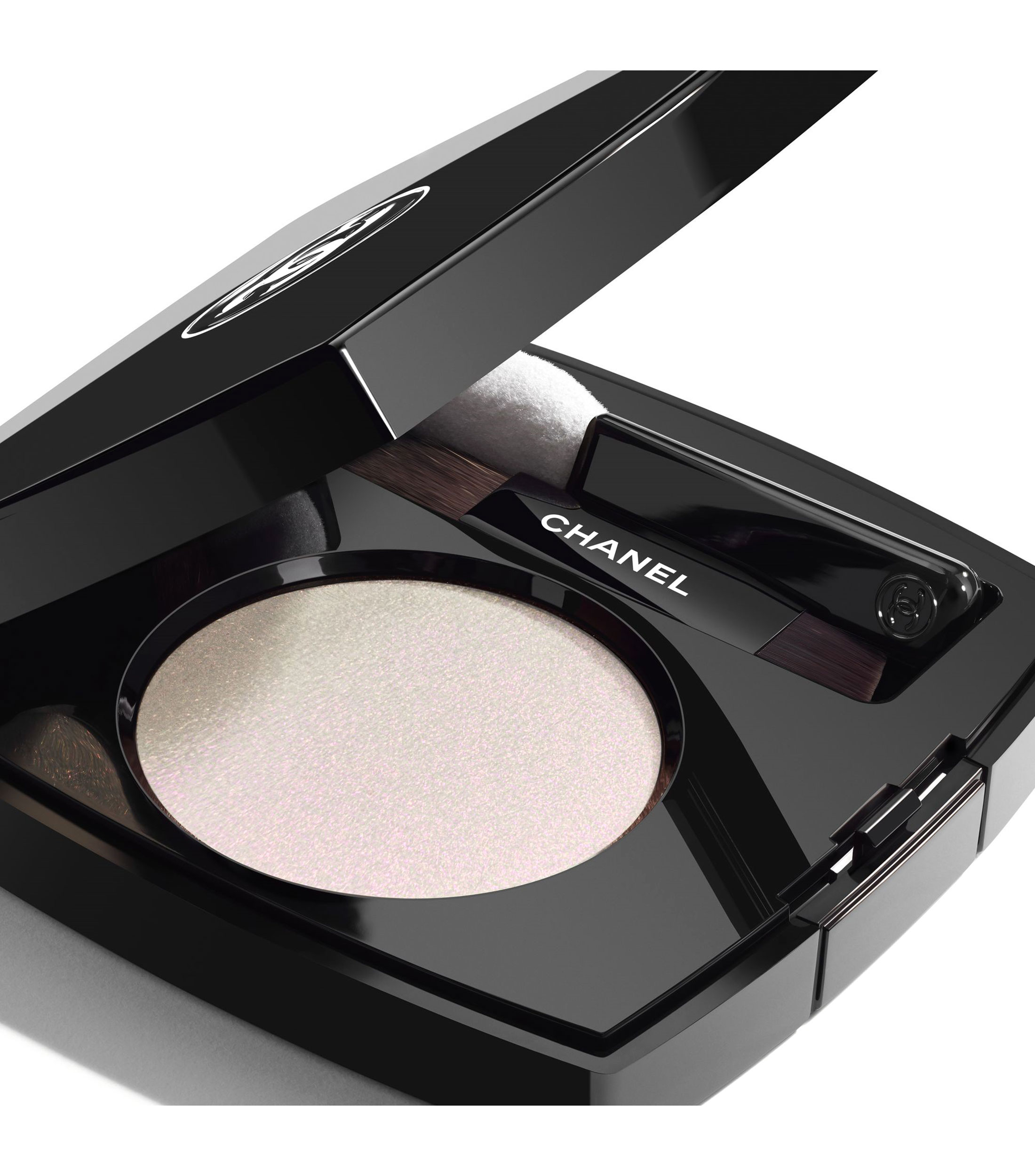 CHANEL OMBRE ESSENTIELLE TOP COAT TOP COAT MULTIUSOS, 2,2 G